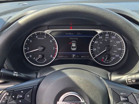Used 2024 Nissan Sentra SV FWD image 31