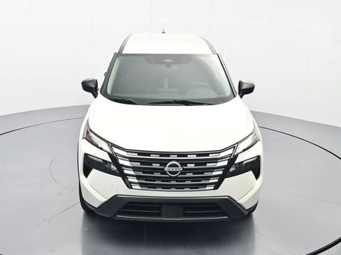 Used 2024 Nissan Rogue S FWD image 29