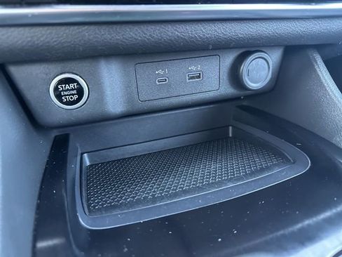 Used 2023 Nissan Rogue SV image 26