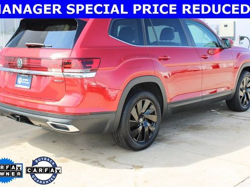 Certified 2024 Volkswagen Atlas SE image 6