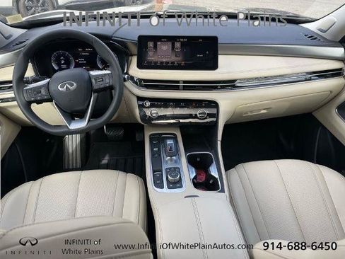 Certified 2025 INFINITI QX60 Luxe w/ Vision Package AWD/4WD image 12
