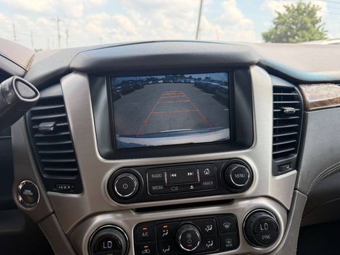 Used 2015 GMC Yukon Denali w/ Open Road Package AWD/4WD image 60