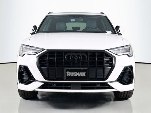 Used 2024 Audi Q3 2.0T Premium Plus w/ Premium Plus Package AWD/4WD image 2