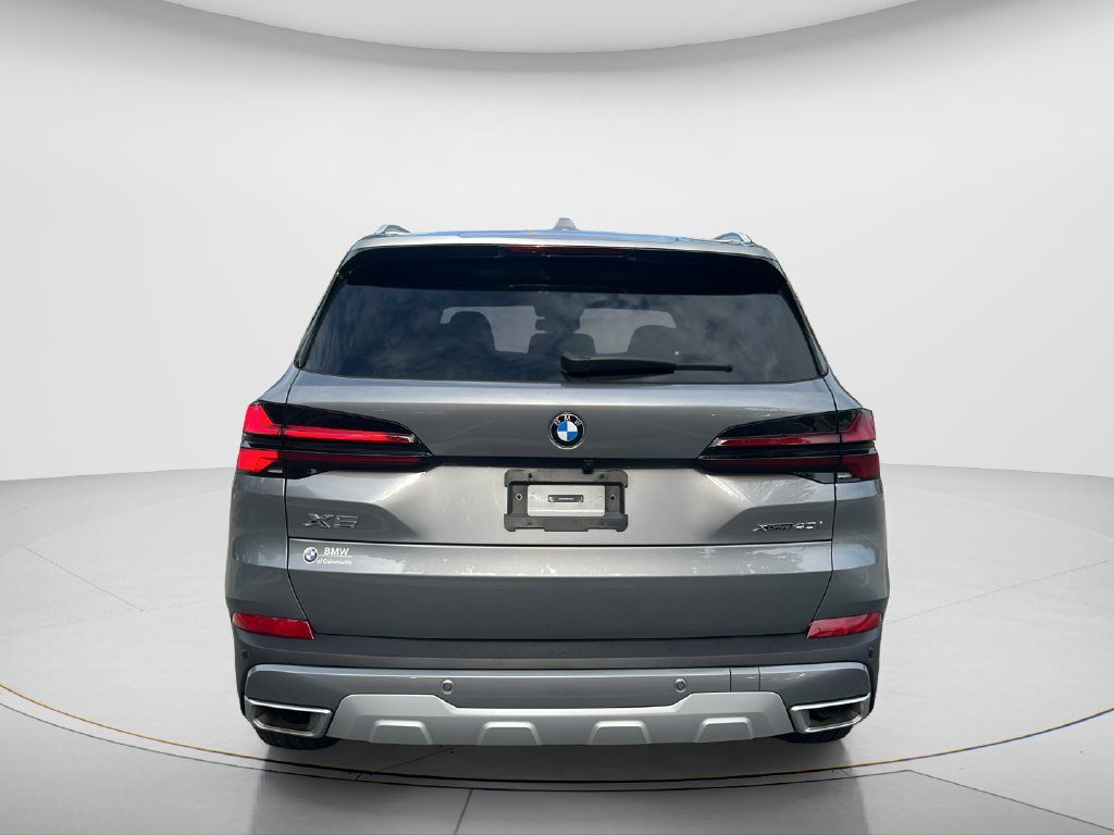 Certified 2024 BMW X5 xDrive40i w/ Premium Package AWD/4WD image 6