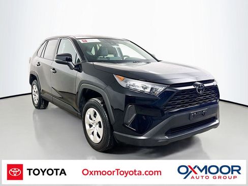 Certified 2022 Toyota RAV4 LE image 1