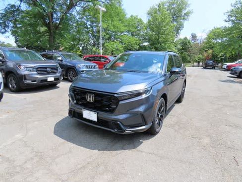 Used 2025 Honda CR-V Sport image 1