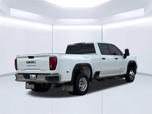 Used 2023 GMC Sierra 3500 Pro w/ Convenience Package AWD/4WD image 8
