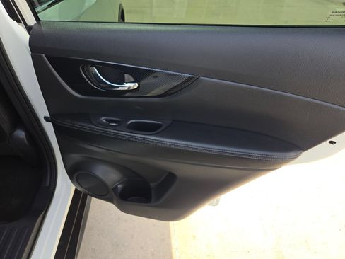 Used 2020 Nissan Rogue SL w/ Premium Package FWD image 26