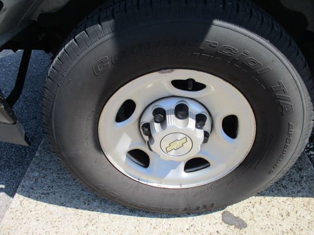 Used 2020 Chevrolet Express 2500 w/ Driver Convenience Package RWD image 24