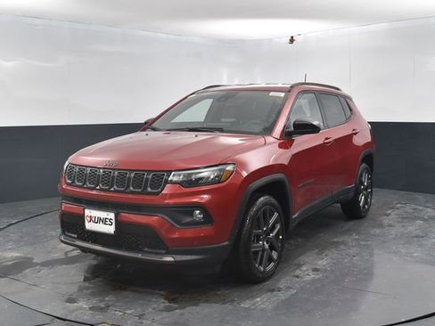New 2026 Jeep Compass Latitude AWD/4WD image 4