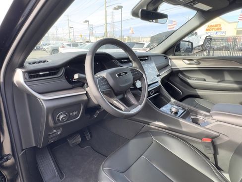 New 2026 Jeep Grand Cherokee Limited w/ Limited Altitude Package image 12