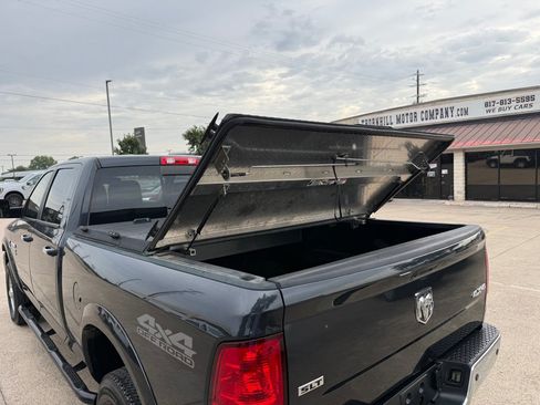Used 2017 RAM 2500 SLT w/ Luxury Group AWD/4WD image 15