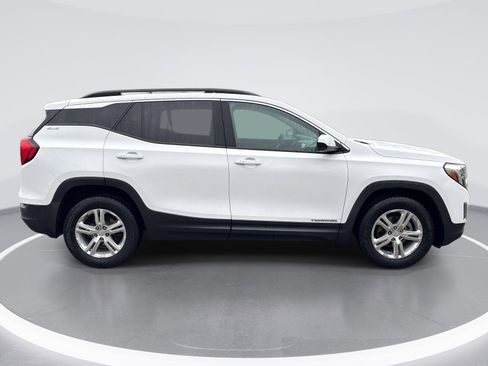 Used 2020 GMC Terrain SLE w/ Driver Convenience Package FWD image 9