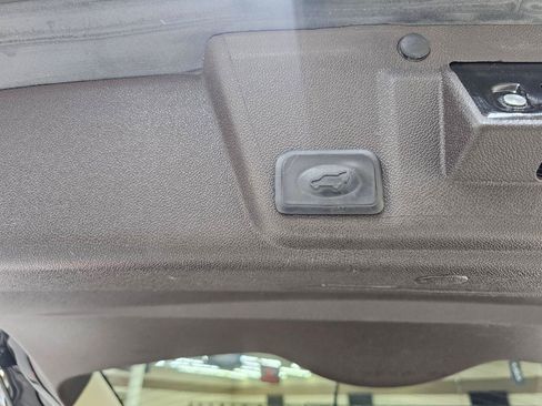 Used 2013 Buick Enclave Premium w/ Trailering Provision Package FWD image 14