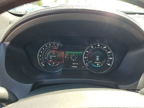 Used 2018 Ford Explorer Platinum AWD/4WD image 7