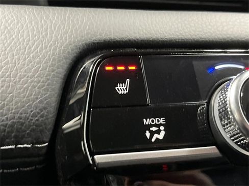 New 2025 Honda Pilot Touring image 22