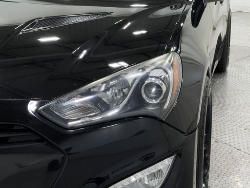 Used 2014 Hyundai Genesis 2.0T image 30