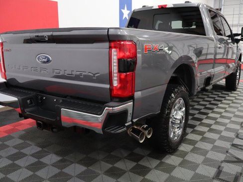 Used 2024 Ford F350 Lariat w/ Lariat Ultimate Package AWD/4WD image 26