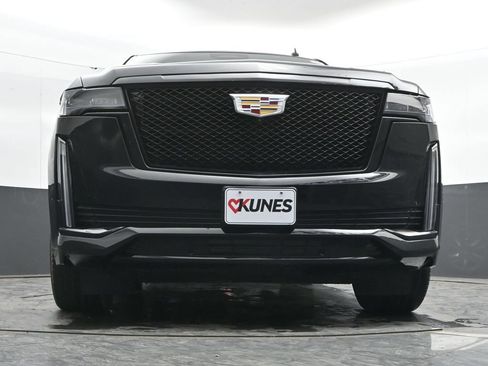Used 2023 Cadillac Escalade Sport w/ Touring Package AWD/4WD image 48