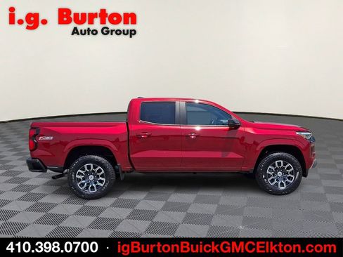 Used 2023 Chevrolet Colorado Z71 w/ Z71 Convenience Package 2 AWD/4WD image 4