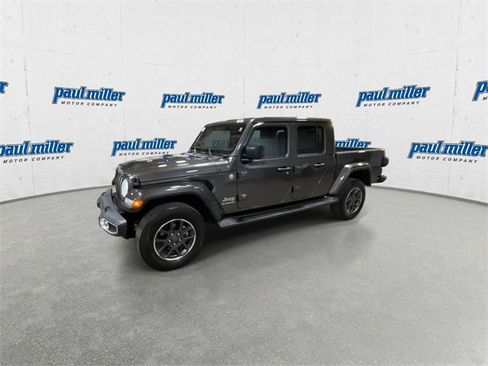 Used 2022 Jeep Gladiator Overland w/ Popular Equipment Package image 5