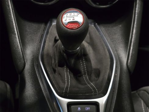 Used 2020 Chevrolet Camaro SS image 25