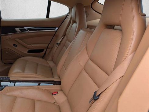 Used 2015 Porsche Panamera 4S image 27
