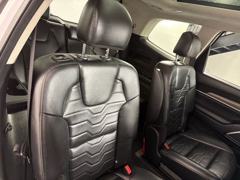 Used 2021 Kia Telluride SX w/ SX Prestige Package AWD/4WD image 25