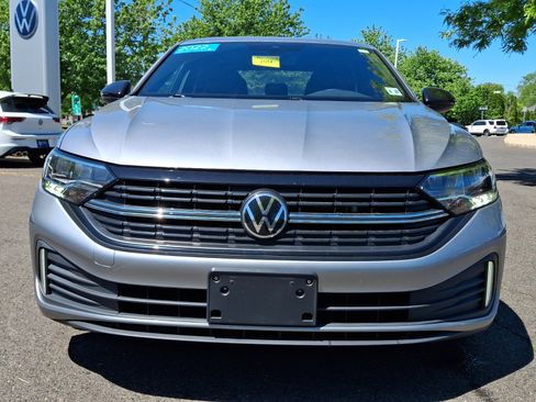Certified 2022 Volkswagen Jetta Sport FWD image 2