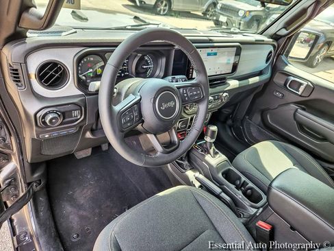 Used 2025 Jeep Wrangler Unlimited Sport S 4xe AWD/4WD image 10