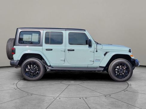 Certified 2023 Jeep Wrangler Unlimited Sahara w/ Cold Weather Group AWD/4WD image 13