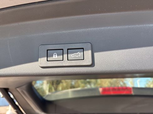 Certified 2024 Subaru Ascent Premium w/ Convenience Package image 25