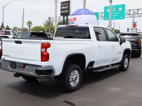 Used 2022 Chevrolet Silverado 2500 LT AWD/4WD image 9