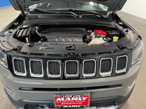 Used 2021 Jeep Compass Limited w/ Sun and Sound Group FWD image 9