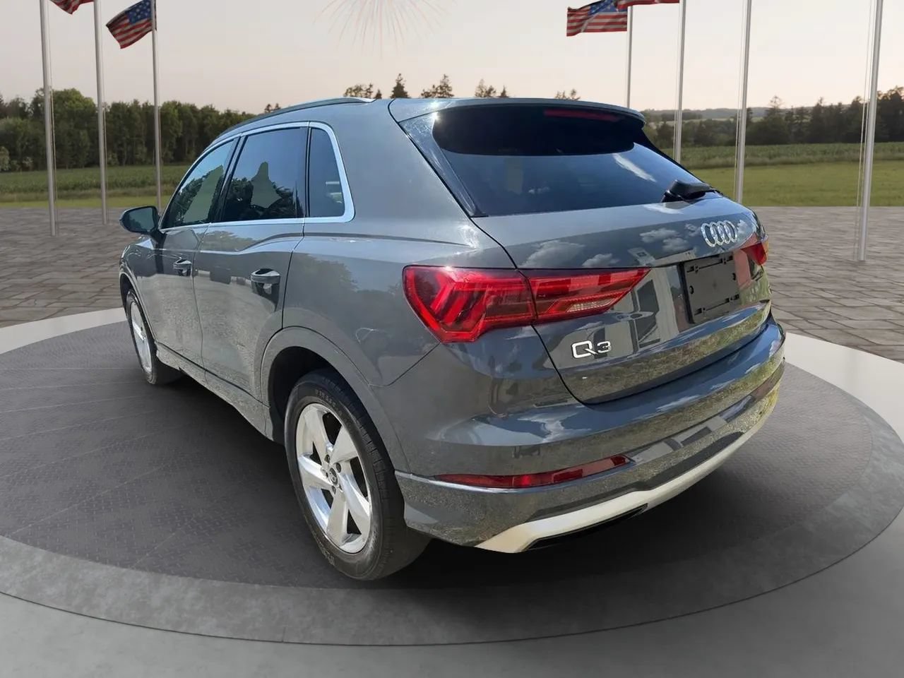 Used 2021 Audi Q3 2.0T Premium AWD/4WD image 3