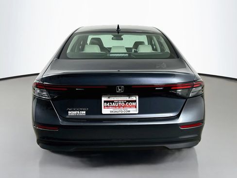 Used 2025 Honda Accord SE image 6