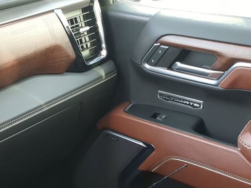 Used 2024 GMC Sierra 1500 Denali Ultimate image 24