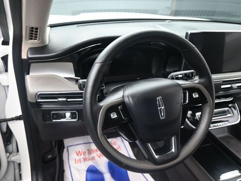 Used 2024 Lincoln Corsair Premiere w/ Equipment Group 101A image 21