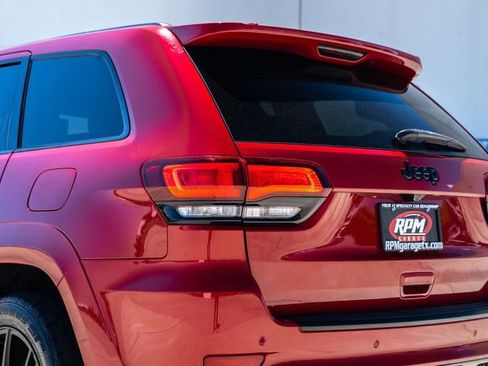 Used 2015 Jeep Grand Cherokee SRT w/ Quick Order Package 26J AWD/4WD image 11