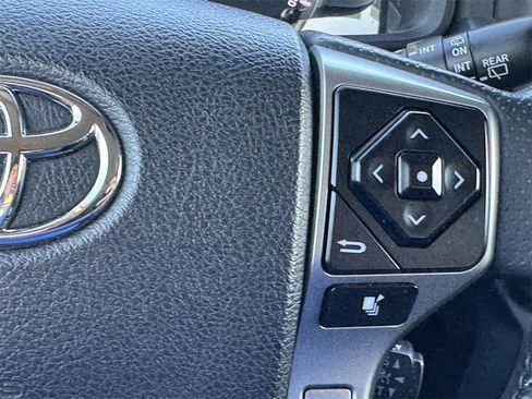 Used 2022 Toyota 4Runner TRD Sport image 17