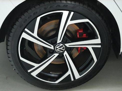 Certified 2024 Volkswagen GTI SE FWD image 11