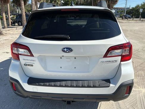 Used 2018 Subaru Outback 2.5i Limited image 7