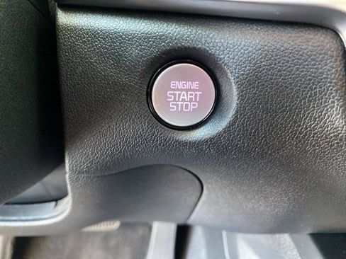 Used 2025 Kia Sorento EX image 25