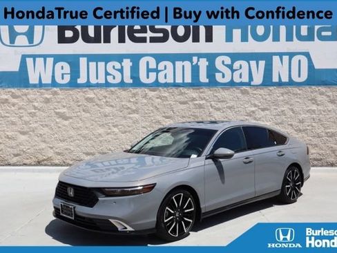 Used 2025 Honda Accord Touring image 1