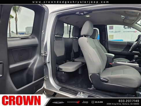 Used 2017 Toyota Tacoma SR5 RWD image 13