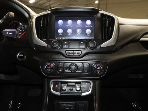 Certified 2024 GMC Terrain SLT image 16