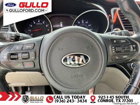 Used 2016 Kia Sedona SX FWD image 22
