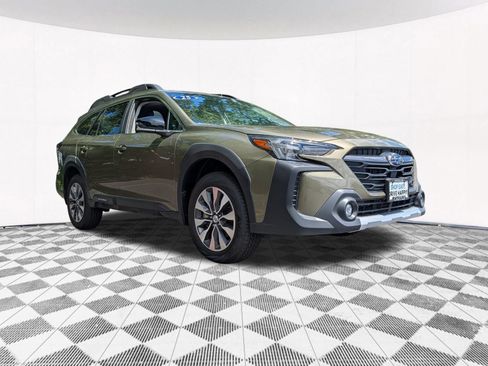 Certified 2025 Subaru Outback Limited AWD/4WD image 14