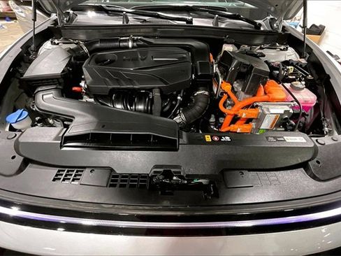 Used 2025 Hyundai Sonata Limited image 10