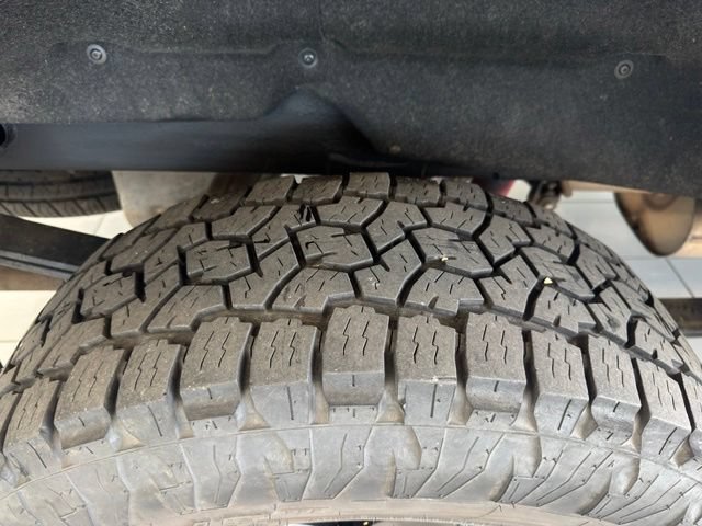 Used 2022 Chevrolet Silverado 1500 LT Trail Boss w/ Bed Protection Package AWD/4WD image 39